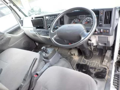Isuzu ELF  с аукциона в Японии