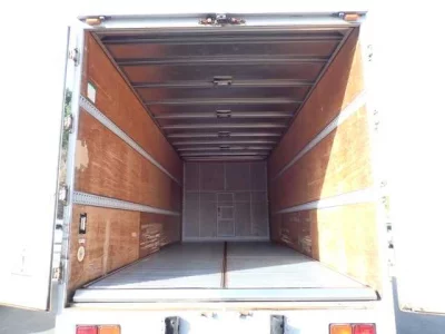 Isuzu FORWARD  с аукциона в Японии