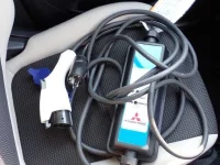 Mitsubishi I-MIEV лот № 208 оценка 4  с аукциона в Японии 9