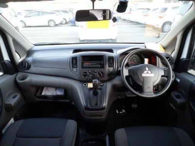 Mitsubishi DELICA  с аукциона в Японии