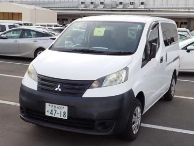 Mitsubishi DELICA  с аукциона в Японии