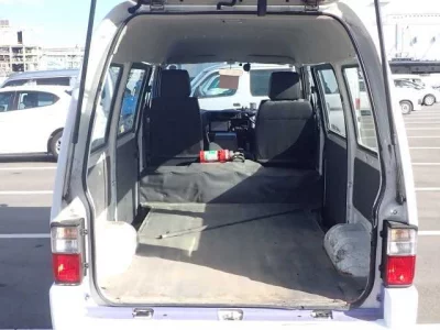 Mazda BONGO VAN  с аукциона в Японии