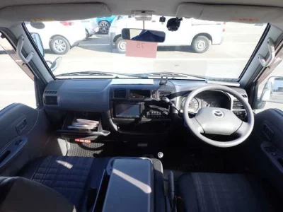 Mazda BONGO VAN  с аукциона в Японии