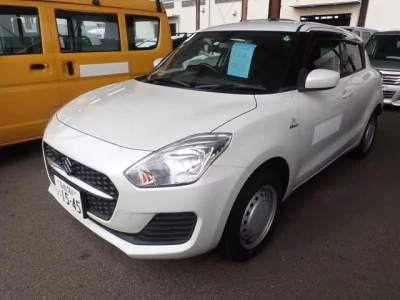 Suzuki SWIFT  с аукциона в Японии