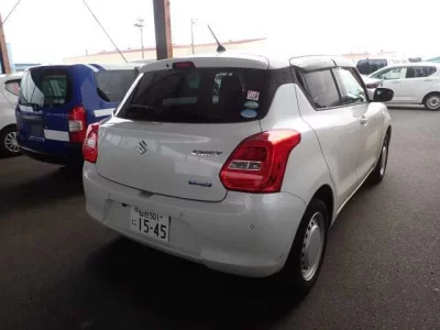 Suzuki SWIFT  с аукциона в Японии