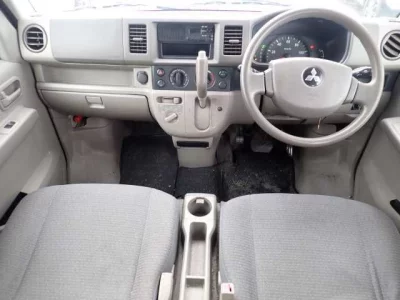 Mitsubishi MINICAB VAN  с аукциона в Японии
