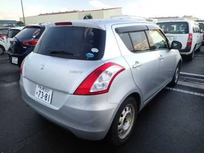 Suzuki SWIFT  с аукциона в Японии