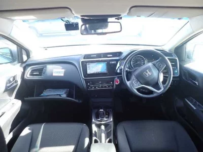 Honda GRACE  с аукциона в Японии