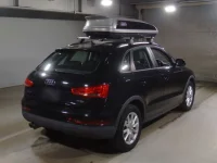 Audi Q3 лот № 5028 оценка 3  с аукциона в Японии 1