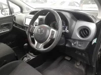 Toyota VITZ лот № 30554 оценка 3.5  с аукциона в Японии 6