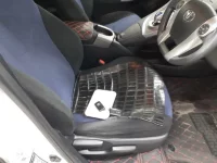 Toyota PRIUS лот № 30561 оценка 4  с аукциона в Японии 7