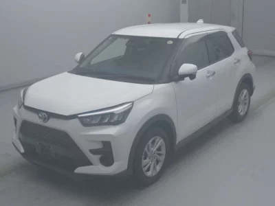 Toyota RAIZE  с аукциона в Японии