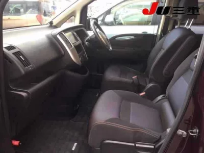 Nissan SERENA  с аукциона в Японии