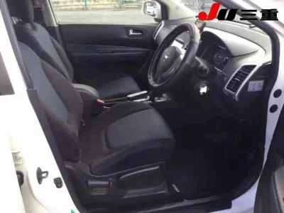 Nissan WINGROAD  с аукциона в Японии