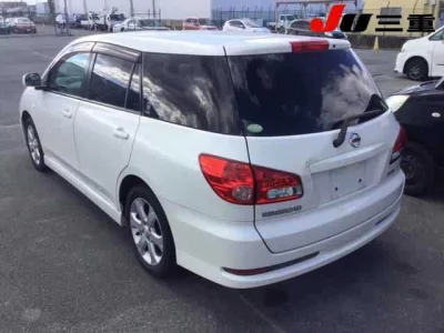 Nissan WINGROAD  с аукциона в Японии