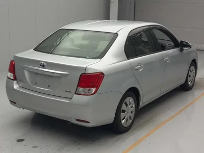 Toyota COROLLA AXIO  с аукциона в Японии