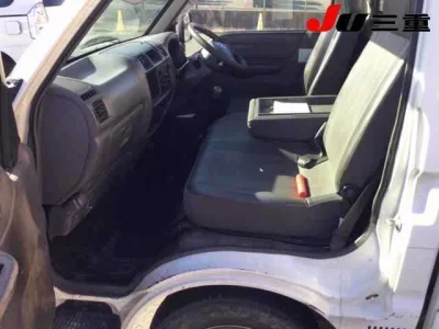 Nissan VANETTE TRUCK  с аукциона в Японии