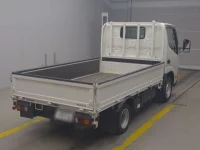 Toyota DYNA лот № 63505 оценка 4  с аукциона в Японии 1