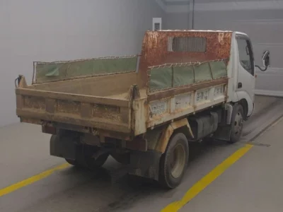Toyota DYNA  с аукциона в Японии
