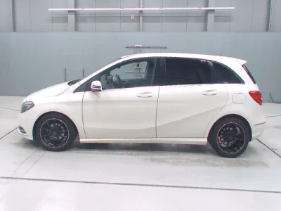 Mercedes-Benz B CLASS  с аукциона в Японии