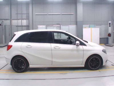 Mercedes-Benz B CLASS  с аукциона в Японии