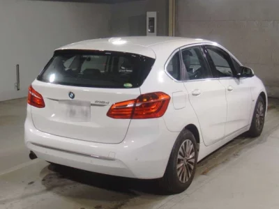 BMW 2-Series  с аукциона в Японии