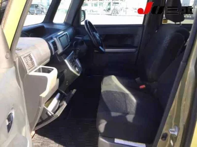 Daihatsu WAKE  с аукциона в Японии