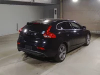 Volvo V40 лот № 5052 оценка 4  с аукциона в Японии 1