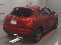 Nissan JUKE лот № 30582 оценка RA  с аукциона в Японии 1