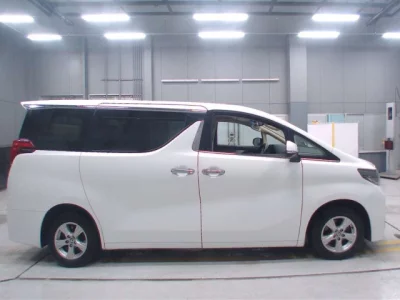 Toyota ALPHARD  с аукциона в Японии