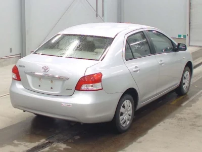 Toyota BELTA  с аукциона в Японии