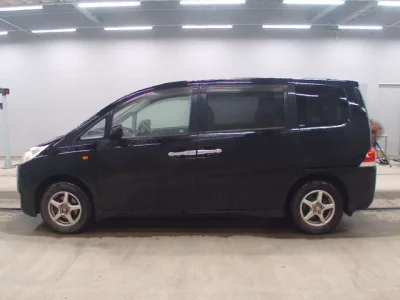 Honda STEP WAGON  с аукциона в Японии