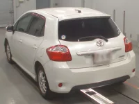Toyota AURIS лот № 30590 оценка 3.5  с аукциона в Японии 5