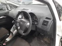 Toyota AURIS лот № 30590 оценка 3.5  с аукциона в Японии 6