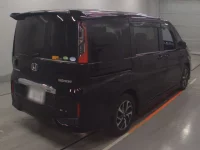 Honda STEP WAGON лот № 30588 оценка 4  с аукциона в Японии 1