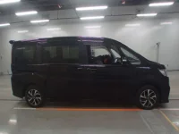 Honda STEP WAGON лот № 30588 оценка 4  с аукциона в Японии 2