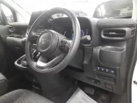 Toyota SIENTA лот № 30592 оценка 5  с аукциона в Японии 6