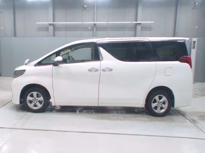 Toyota ALPHARD  с аукциона в Японии