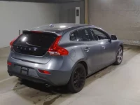 Volvo V40 лот № 5071 оценка 3.5  с аукциона в Японии 1