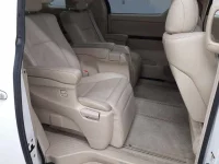 Toyota ALPHARD лот № 5564 оценка 3  с аукциона в Японии 9