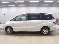 Toyota ESTIMA лот № 5563 оценка 4  с аукциона в Японии 3