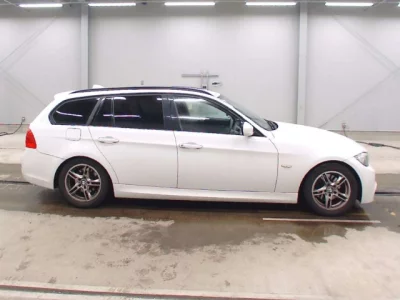 BMW 3-Series  с аукциона в Японии