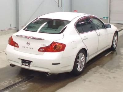 Nissan SKYLINE  с аукциона в Японии