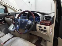 Toyota ALPHARD лот № 5577 оценка 3  с аукциона в Японии 6