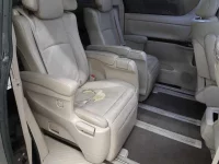 Toyota ALPHARD лот № 5577 оценка 3  с аукциона в Японии 9