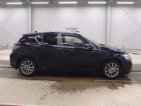 Lexus CT лот № 5582 оценка 3  с аукциона в Японии 2