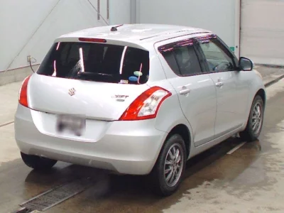 Suzuki SWIFT  с аукциона в Японии