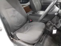 Toyota HIACE VAN лот № 30616 оценка 3.5  с аукциона в Японии 7