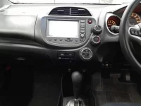 Honda FIT лот № 5585 оценка 3.5  с аукциона в Японии 8