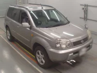 Nissan X-TRAIL лот № 30619 оценка 4  с аукциона в Японии 4